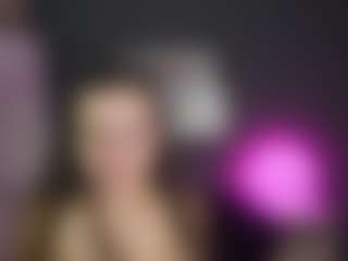 Live cam show with Zoenica - Flashing on xDating