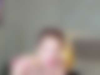 Live cam show with Alisa Allison - Horney on madthumbs