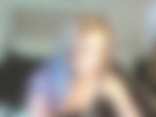 Live cam show with Alisa Allison - Petite on CamwithHer