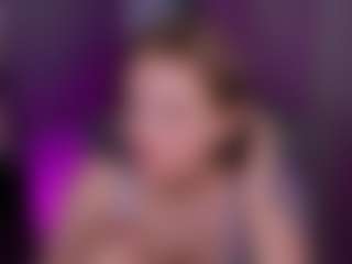 Live cam show with Alisa Allison - Thin on Camsoda