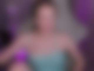 Live cam show with Alisa Allison - Lean on Camsoda