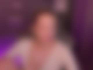 Live cam show with Alisa Allison - Lean on Camsoda