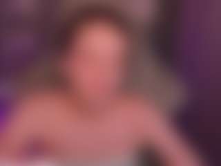 Live cam show with Alisa Allison - Small Tits on CamClone