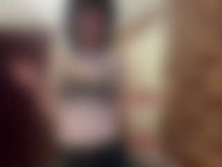 KeenaMenotti's Live Sex Cam Show