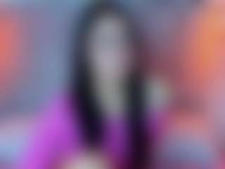 Leah-Brm's Live Sex Cam Show