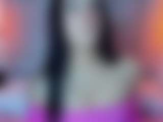 Leah-Brm's Live Sex Cam Show
