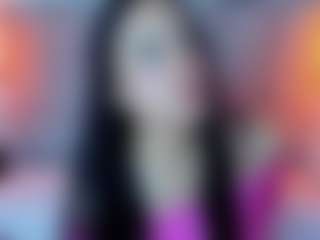 Leah-Brm's Live Sex Cam Show