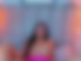Live cam show with Leah-Brm - Abs on StripNow