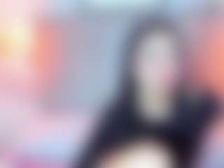 Leah-Brm's Live Sex Cam Show