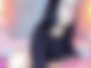 Leah-Brm's Live Sex Cam Show