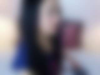 Leah-Brm's Live Sex Cam Show