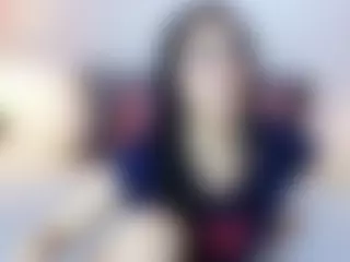 Leah-Brm's Live Sex Cam Show