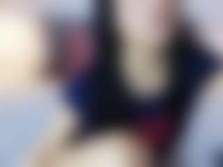 Leah-Brm's Live Sex Cam Show