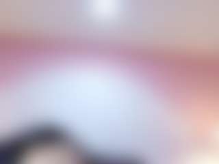 Leah-Brm's Live Sex Cam Show