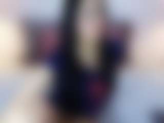 Leah-Brm's Live Sex Cam Show