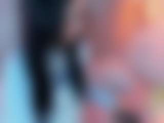Leah-Brm's Live Sex Cam Show