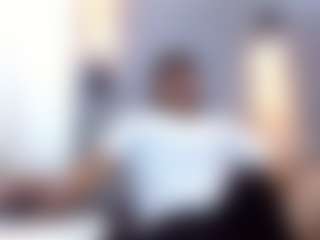 Live cam show with LeleHott01 - Average on SpunkLive