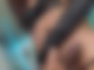Lunaycamila969's Live Sex Cam Show