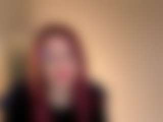 Live cam show with UshaChlebek - Bisexual on Milfs Live