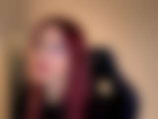 Live cam show with UshaChlebek - Bisexual on Hubzter Live