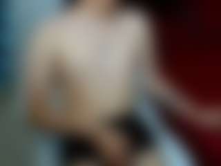 Live cam show with Rey - Blowjob on Camsoda