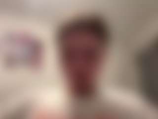 Bella's Live Sex Cam Show