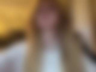 Live cam show with AndraSchnuerer - Moaning on camwithhim.com