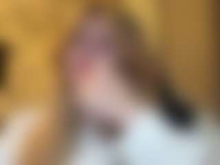 Live cam show with AndraSchnuerer - Strip on Camiplay Live