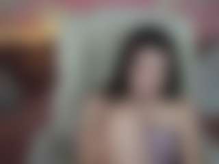 Live cam show with AshleyAmor - Strip on madthumbs