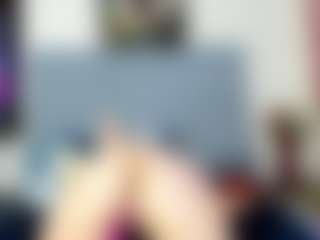 charlott-day's Live Sex Cam Show