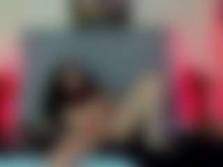 charlott-day's Live Sex Cam Show