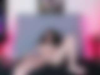 charlott-day's Live Sex Cam Show