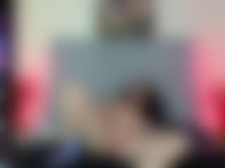 charlott-day's Live Sex Cam Show