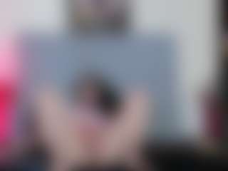charlott-day's Live Sex Cam Show