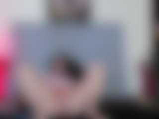 charlott-day's Live Sex Cam Show