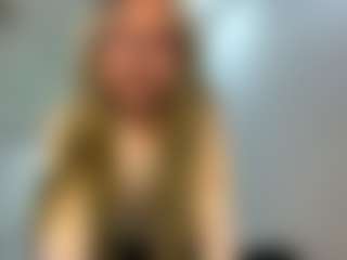 Live cam show with DevoraKolwyck - Spy Granny on Milf Play