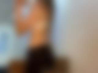 Live cam show with DevoraKolwyck - Lovense on Mixed Magazine Live