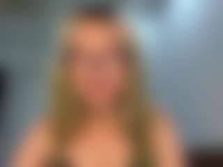 Live cam show with DevoraKolwyck - Granny Blonde Hair on Hubzter Live