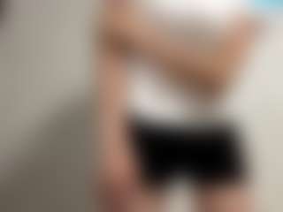 Live cam show with DevoraKolwyck - Average on livesuperchat.net