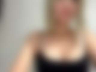 Live cam show with DevoraKolwyck - Granny Blonde Hair on MyBangCams