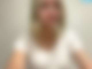 Live cam show with DevoraKolwyck - Granny on Cam Slut