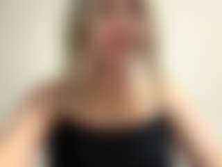 Live cam show with DevoraKolwyck - Granny Blonde Hair on Camsoda