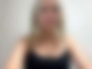 Live cam show with DevoraKolwyck - Trimmed Granny on Camsoda