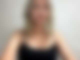 Live cam show with DevoraKolwyck - Granny on Camsoda
