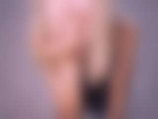 Live cam show with DevoraKolwyck - Spy Granny on Camsoda