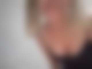 Live cam show with DevoraKolwyck - Blonde Hair College on Camsoda