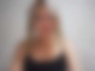 Live cam show with DevoraKolwyck - Blonde Hair College on Camsoda
