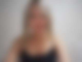 Live cam show with DevoraKolwyck - Blonde Hair on Camsoda