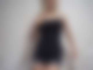 Live cam show with DevoraKolwyck - Granny on madthumbs