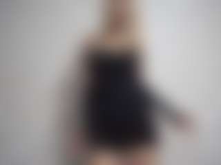 Live cam show with DevoraKolwyck - Granny Squirt on Big Tits